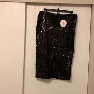 Black sequence skirt by Soprano